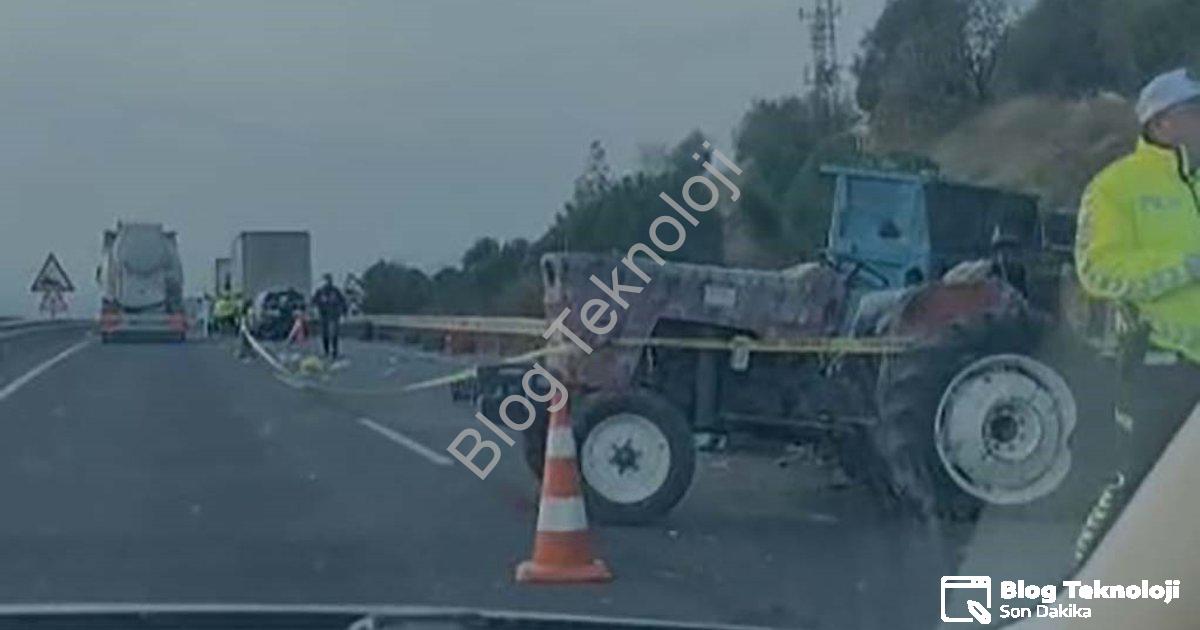 "Akhisar'da Feci Zincirleme Trafik Kazası: 1 Ölü, 8 Yaralı" başlıklı haber için fotorealistik, profe