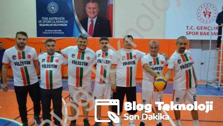 Selendi’de Anlamlı Şampiyonluk: Kupa Gazze Şehitlerine Armağan Edildi