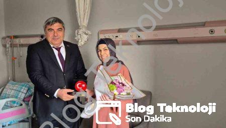 Öğretmenler Gününü Hastanede Geçiren Emine Öğretmene Manevi Destek