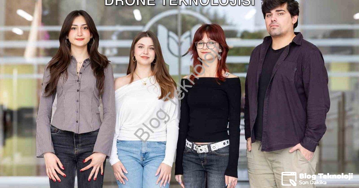 "Deprem Sonrası Hayat Kurtaracak Yenilikçi Drone Teknolojisi" başlıklı haber için fotorealistik, pro